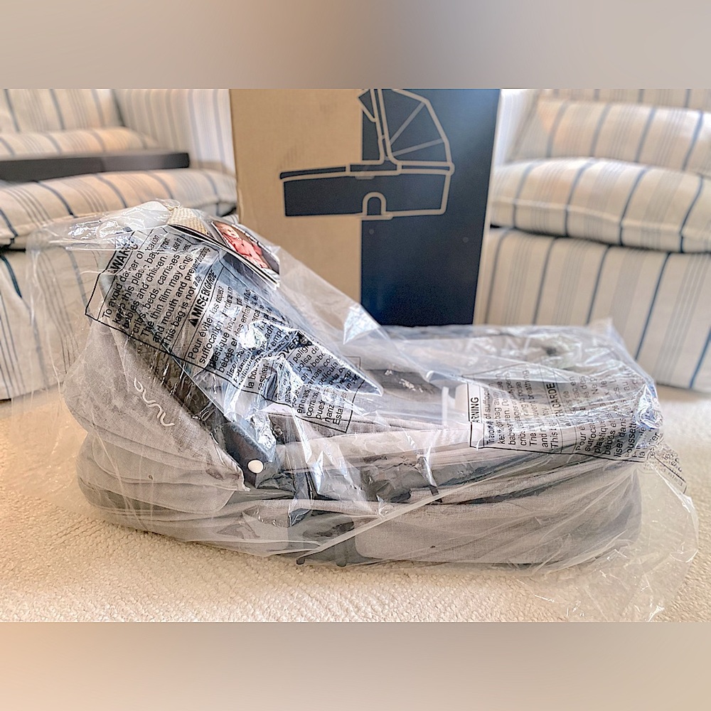 2019 Nuna Demi Grow Bassist NEW IN ORIGINAL BOX